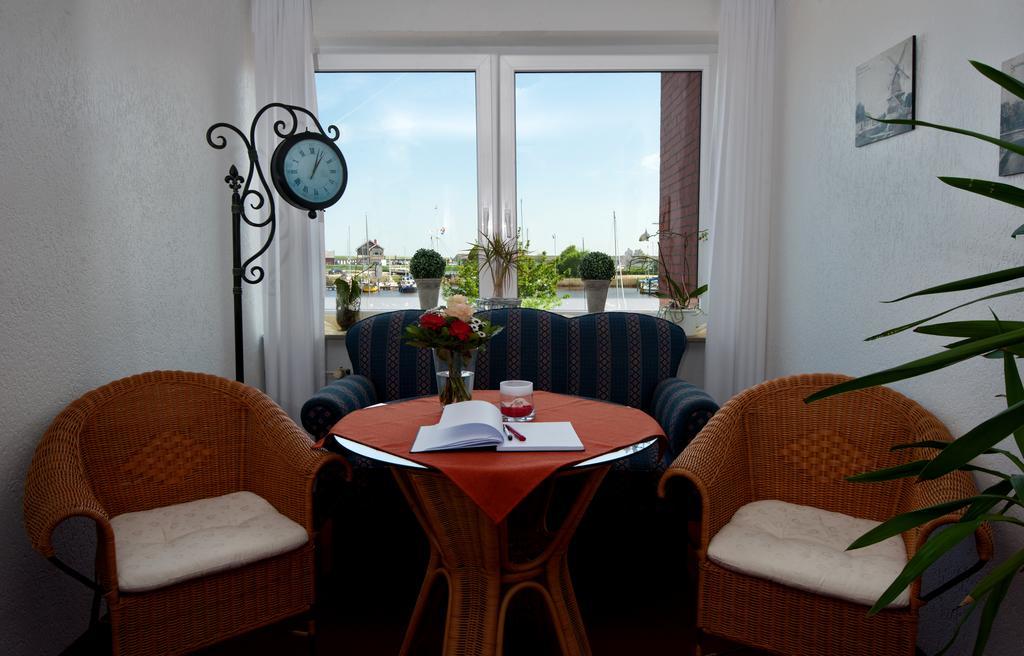 An'T Yachthaven Hotel Harlesiel Bagian luar foto