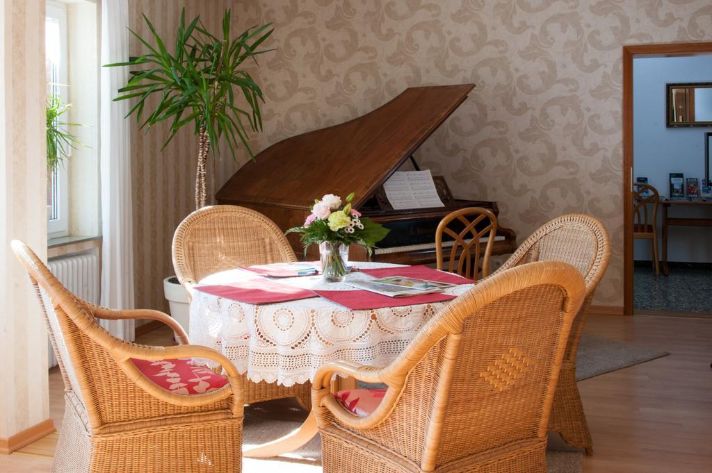 An'T Yachthaven Hotel Harlesiel Bagian luar foto