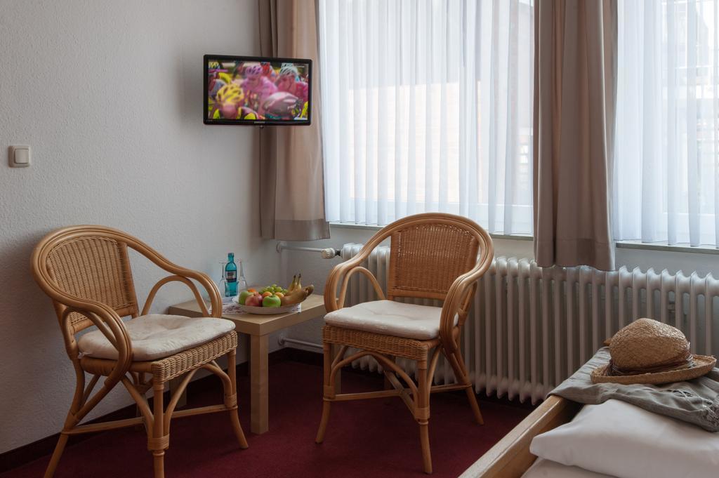 An'T Yachthaven Hotel Harlesiel Bagian luar foto