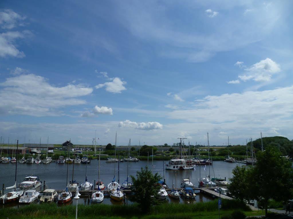 An'T Yachthaven Hotel Harlesiel Bagian luar foto